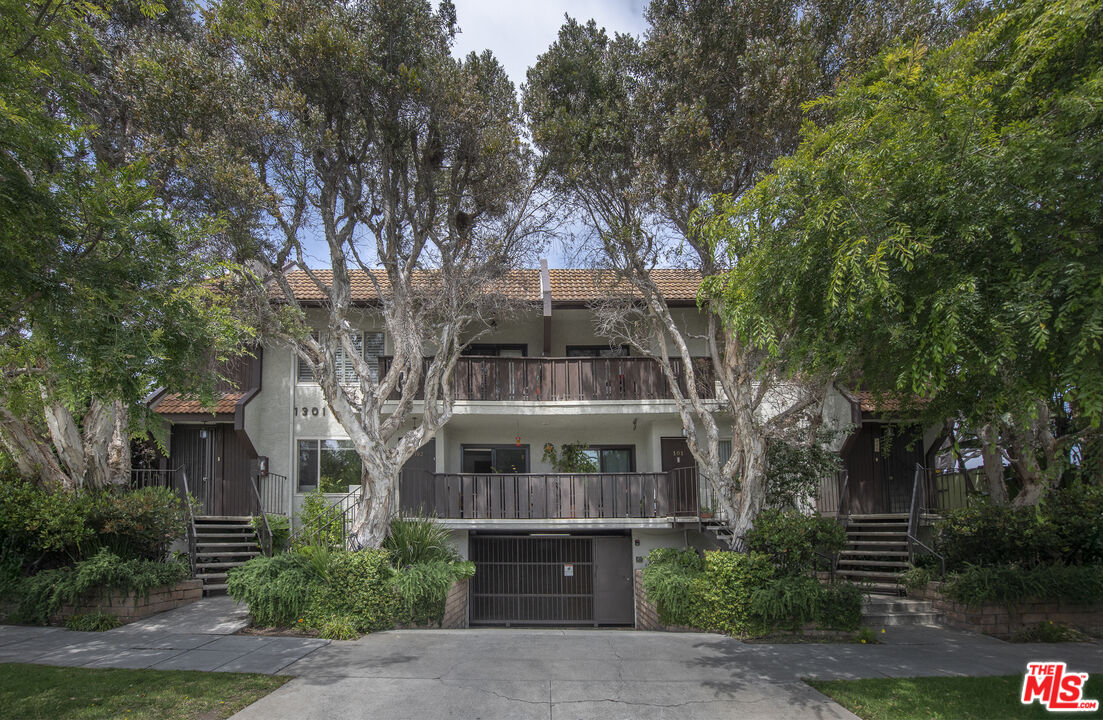 1301 17th St Unit: 102