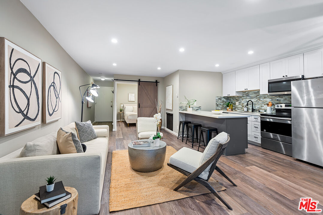 11645 Montana Ave Unit: 121