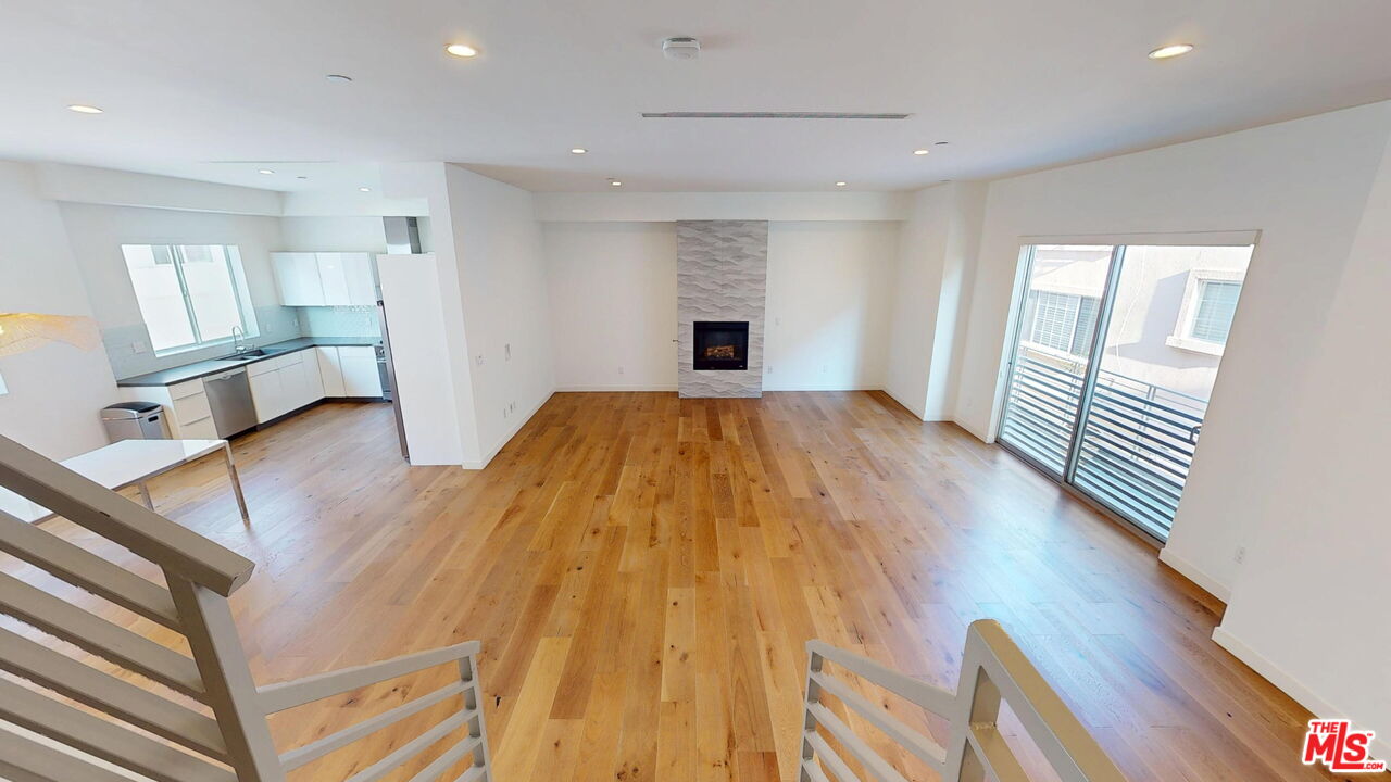 1715 Armacost Ave Unit: 3