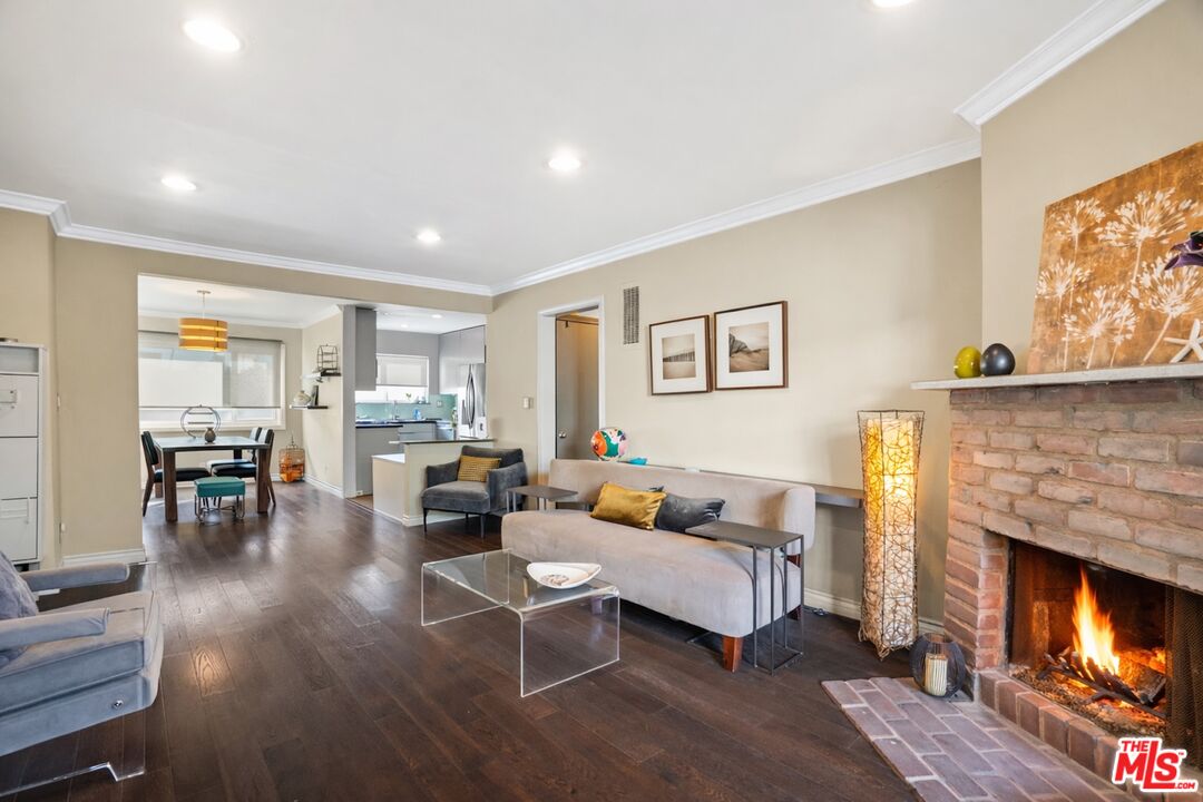 1317 Stanford St Unit: 5