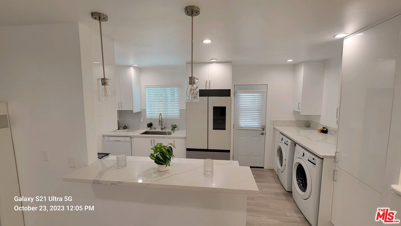 825 Broadway St Unit: 1