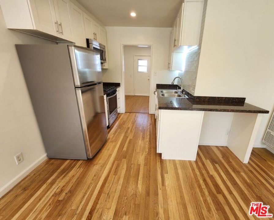 12219 Ocean Park Blvd Unit: 12223