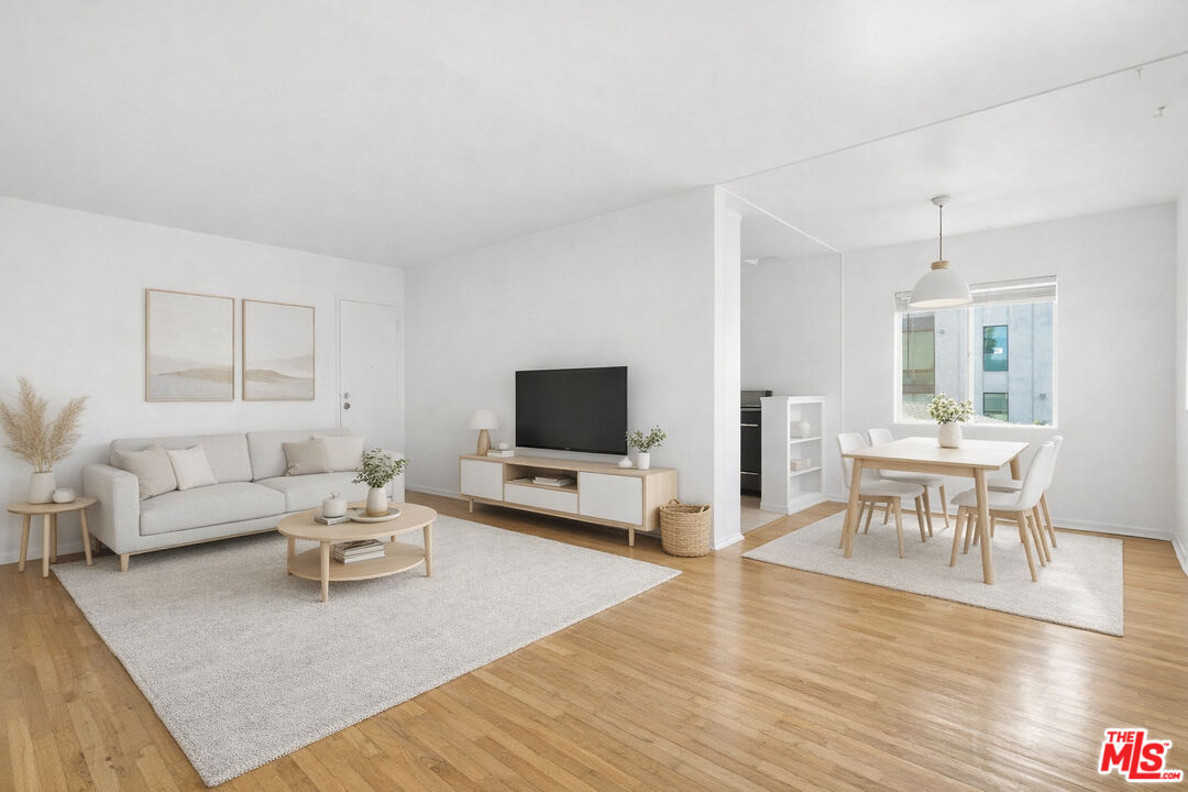 4100 Wade St Unit: 8