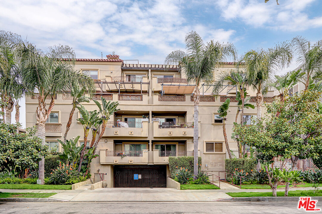 Photo of 1520 S Shenandoah St #304, Los Angeles, CA 90035