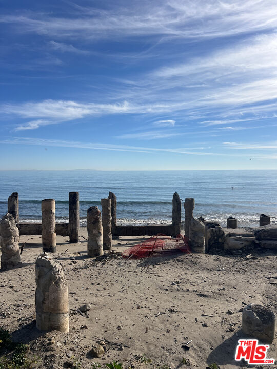 19108 Pacific Coast Hwy