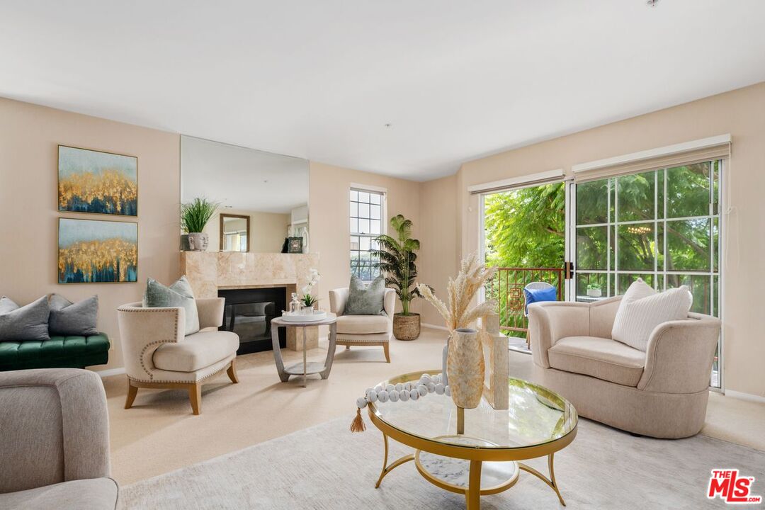 1932 Pelham Ave Unit: 202
