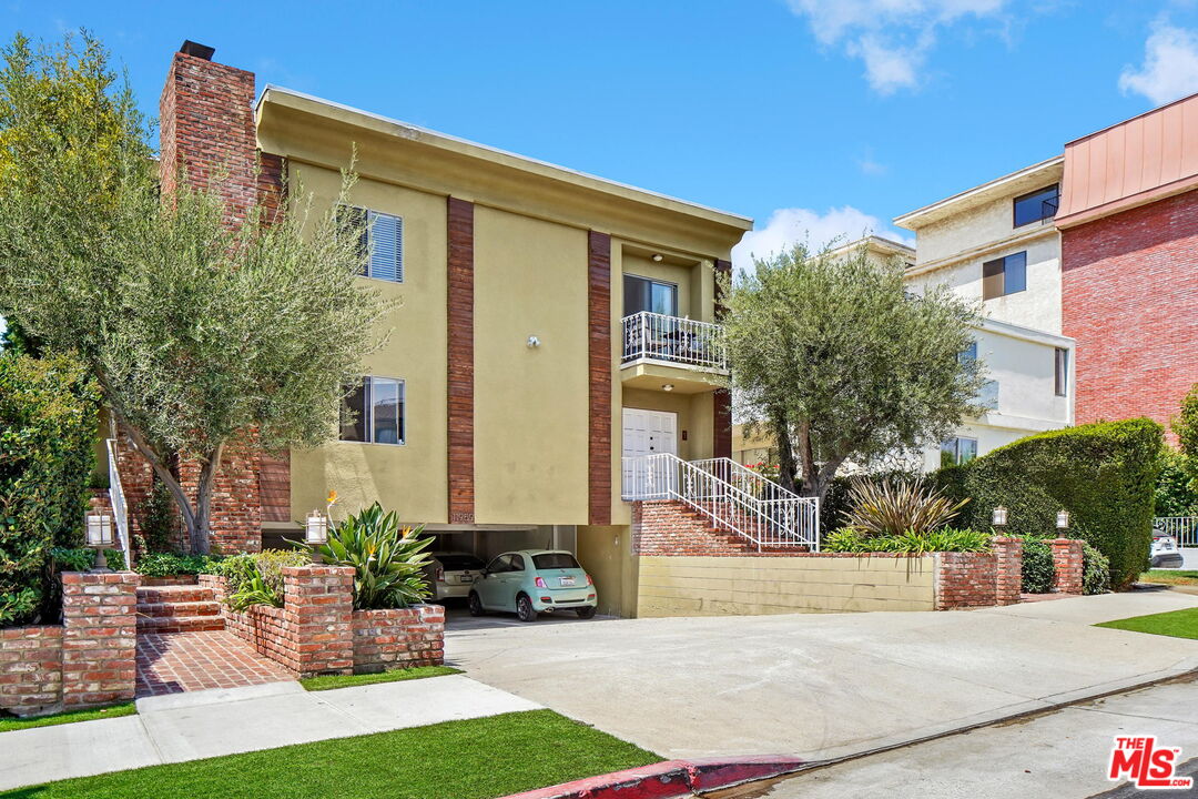 11959 Dorothy St Unit: 2b