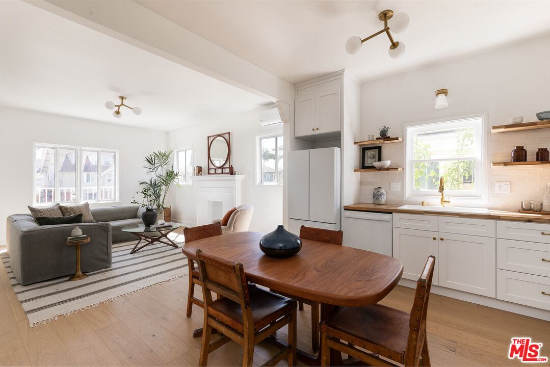 1221 5th Ave Unit: 3