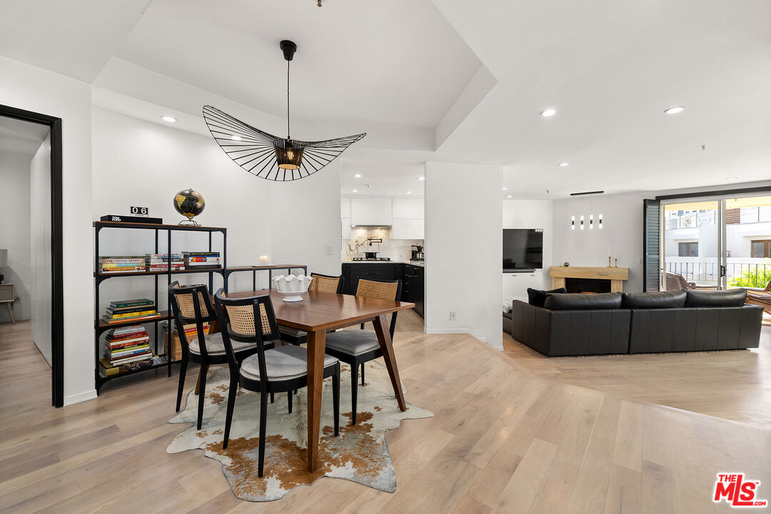 245 Main St Unit: 210