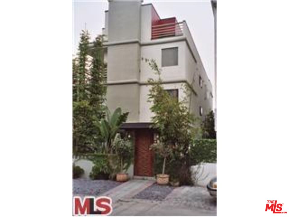 Photo of 126 Galleon St, Marina Del Rey, CA 90292
