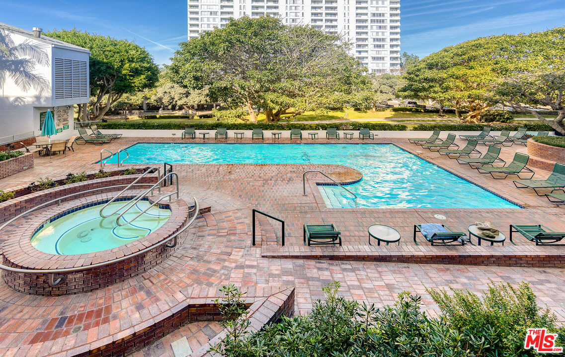 2910 Neilson Way Unit: 308