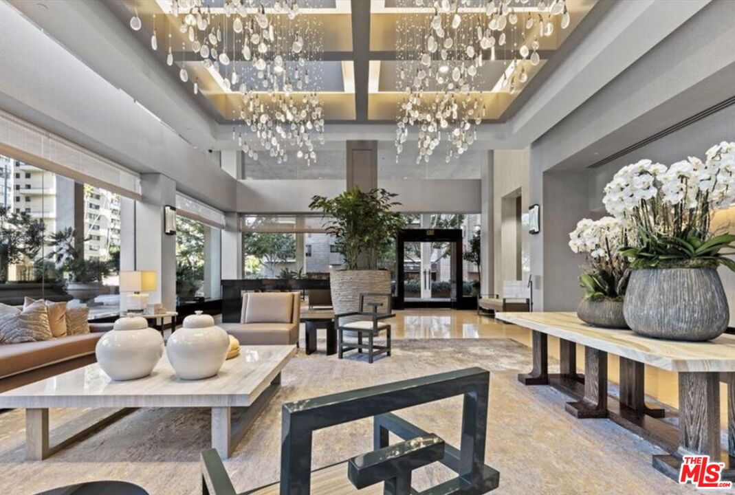 10560 Wilshire Blvd Unit: 1303