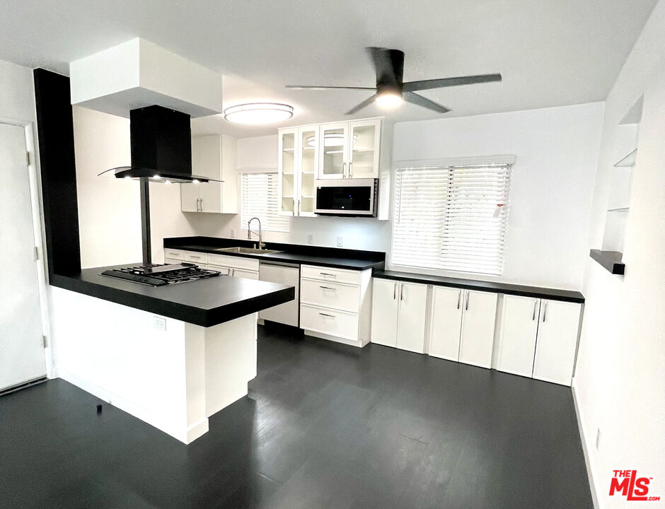 525 Broadway St Unit: 4