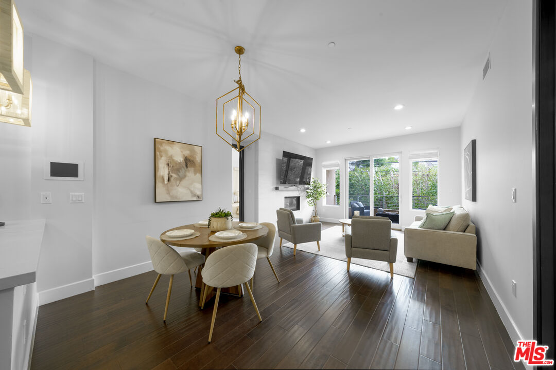 1318 Roxbury Dr Unit: 219