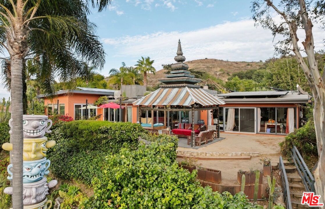 Photo of 6310 Tompkins Way, Culver City, CA 90232