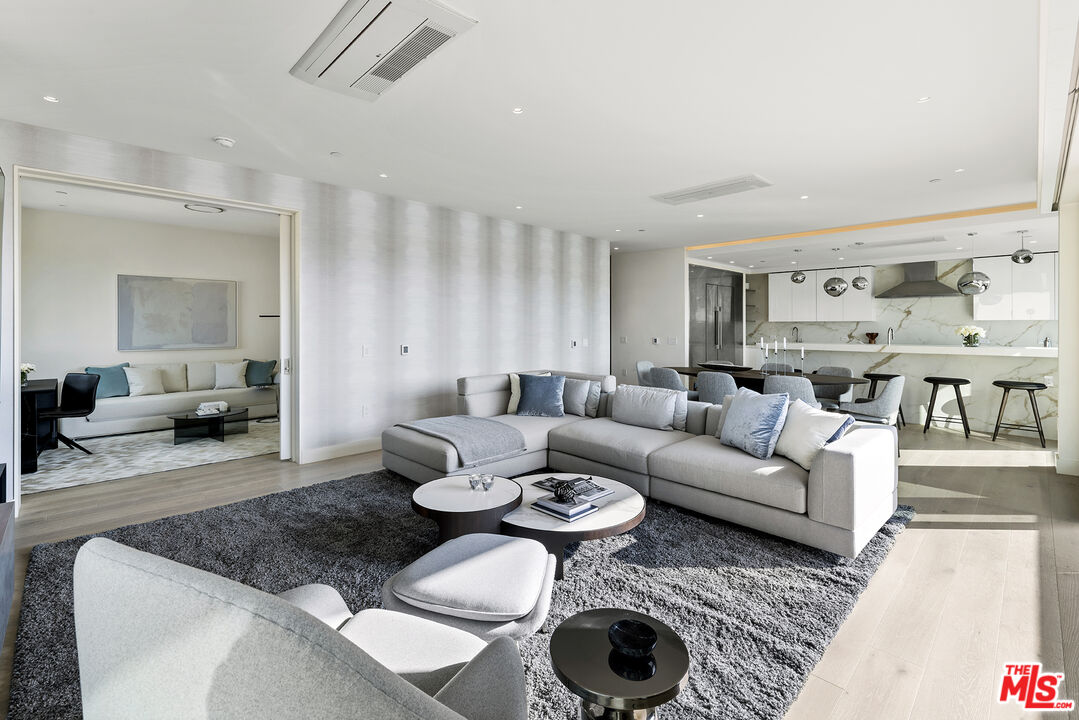 1644 Malcolm Ave Unit: 330