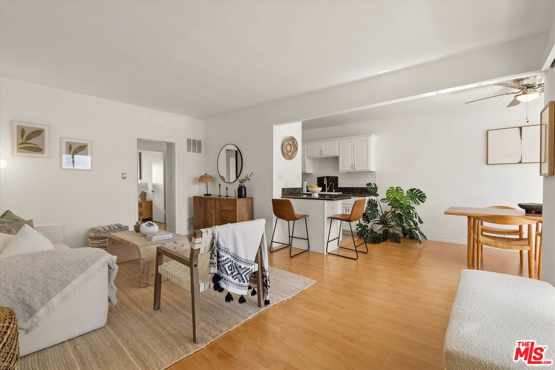 2621 Centinela Ave Unit: 18