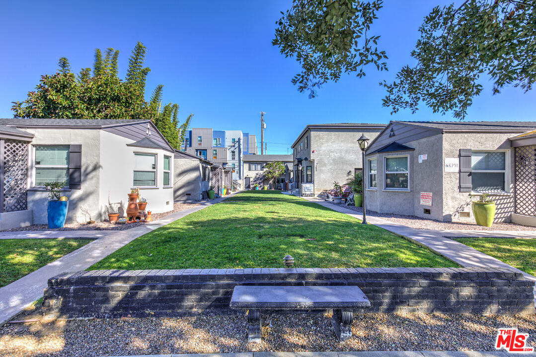 1855 Euclid St Unit: 1851C