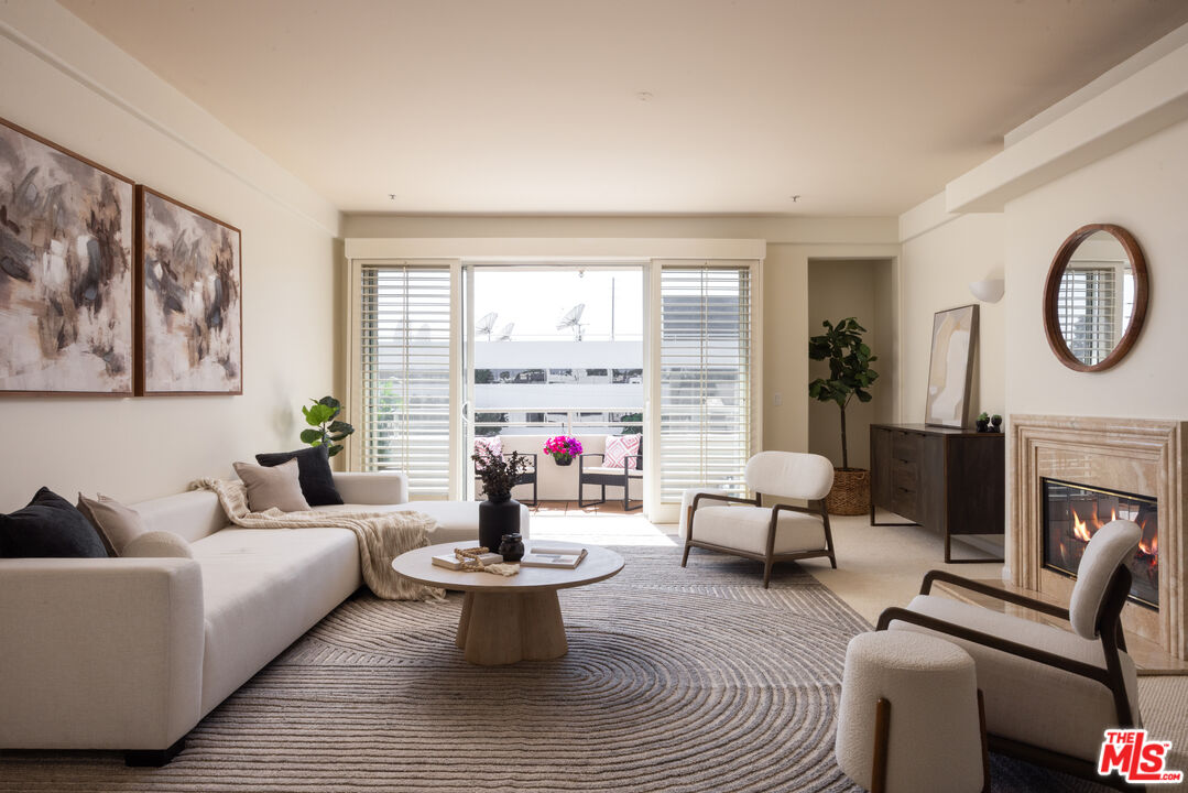 1430 S Bentley Ave Unit: 402