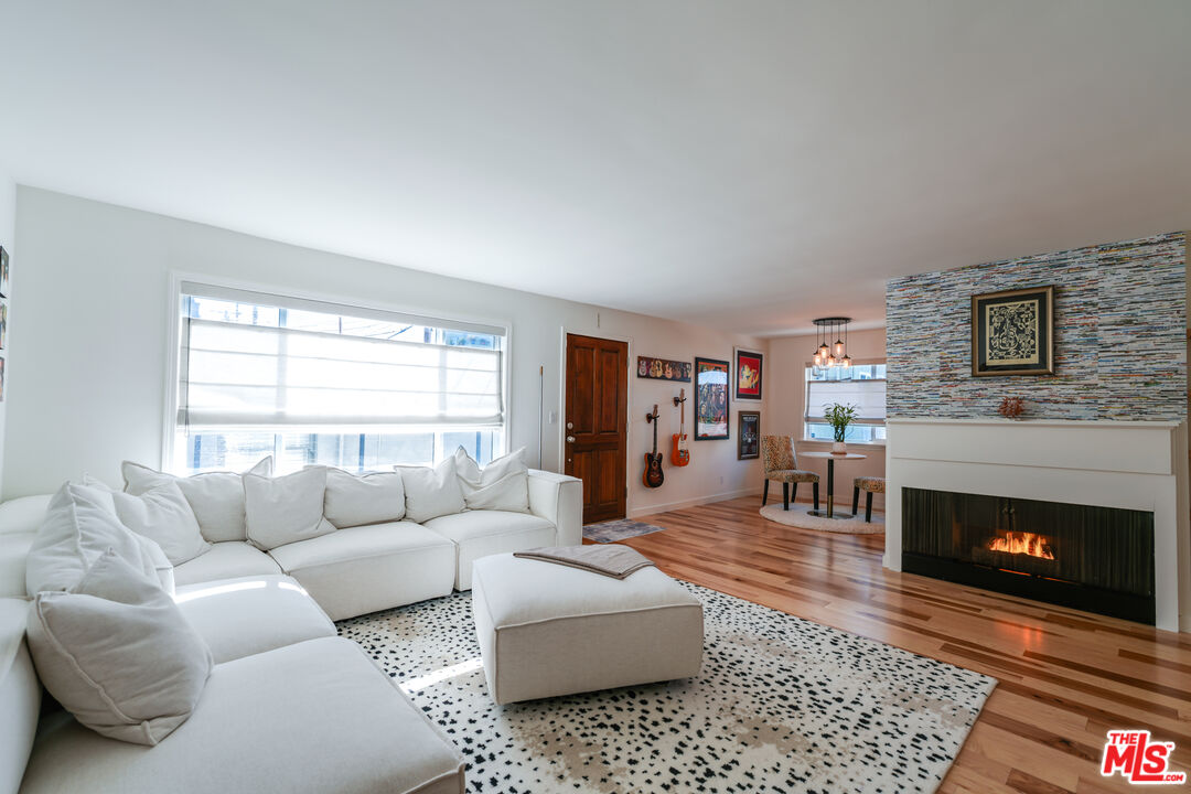 441 Raymond Ave Unit: 5