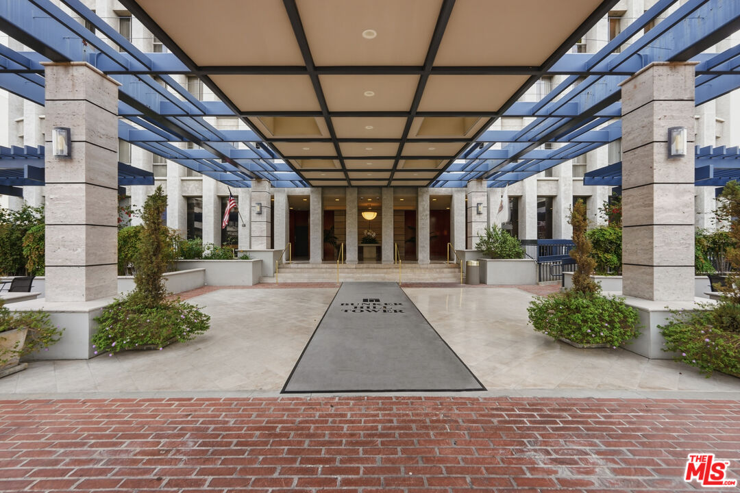 Photo of 800 W 1st St, Los Angeles, CA 90012