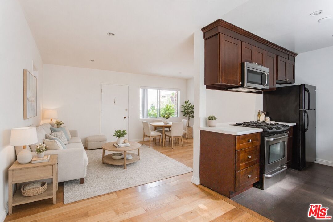 420 Raymond Ave Unit: 4