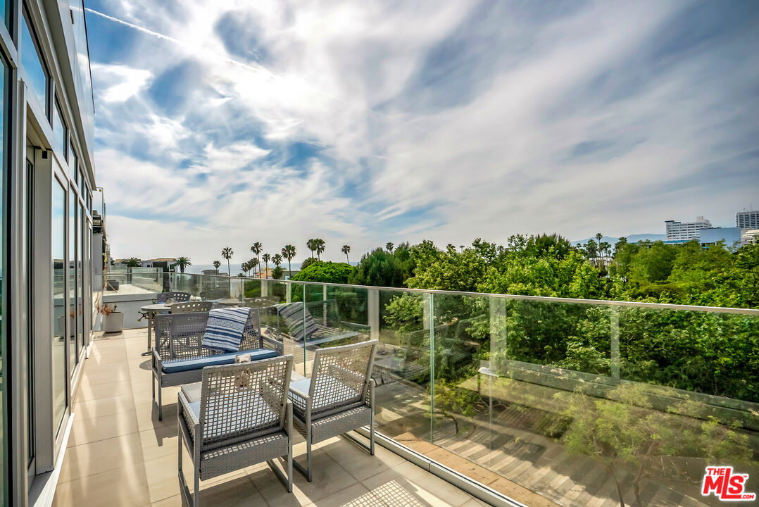 1705 Ocean Ave Unit: 508