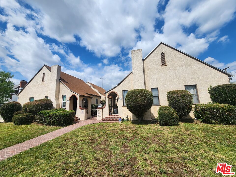 2025 Addison Way Unit: 2023