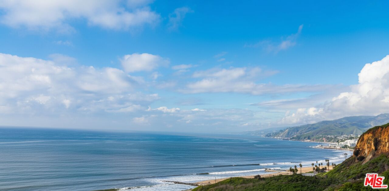 15241 Via De Las Olas