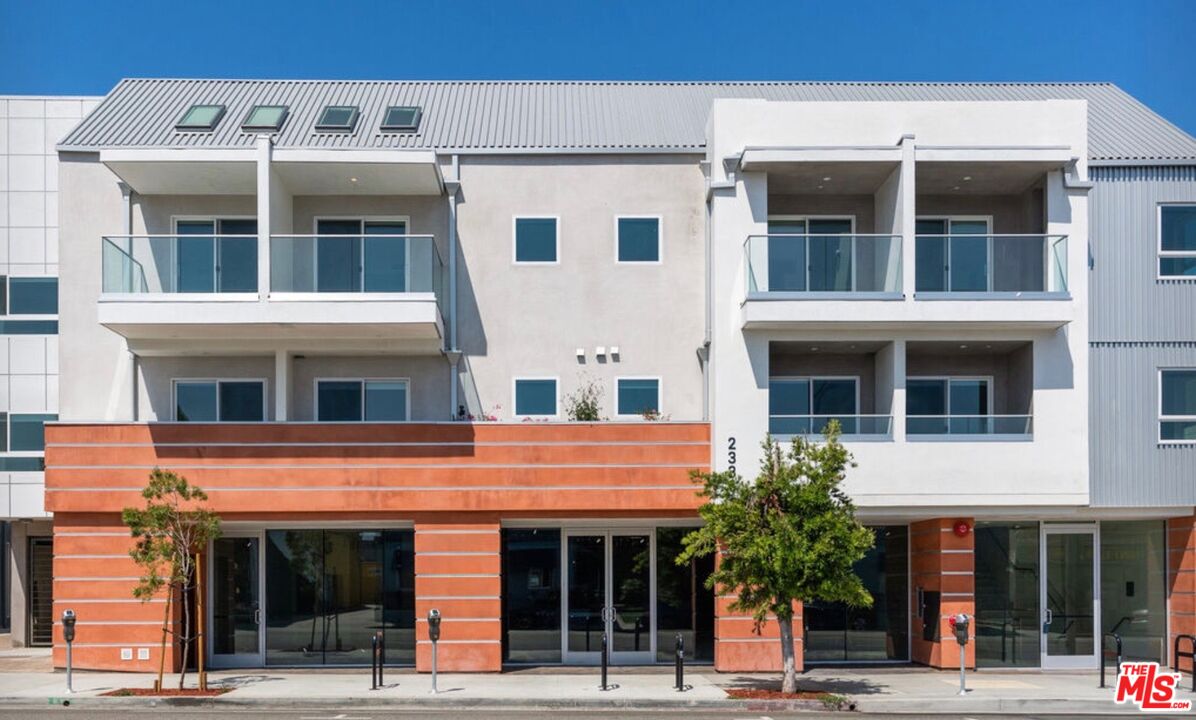 2336 Westwood Blvd Unit: 202