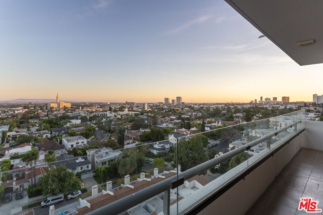 10660 Wilshire Blvd Unit: 1207