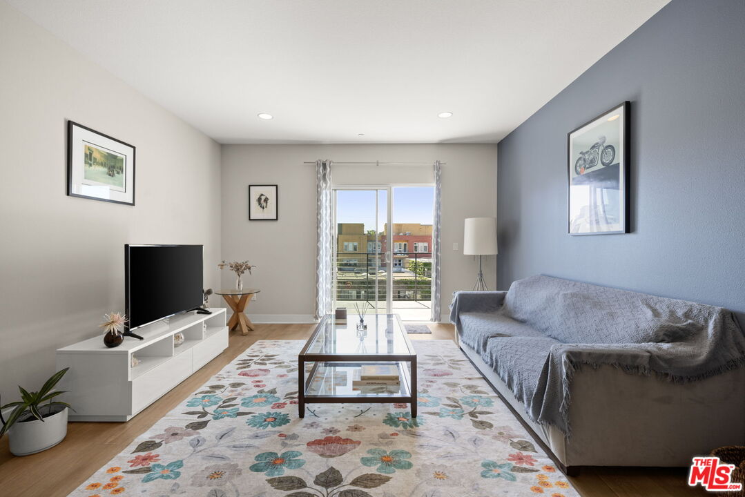 Photo of 13337 Beach Ave, Marina Del Rey, CA 90292