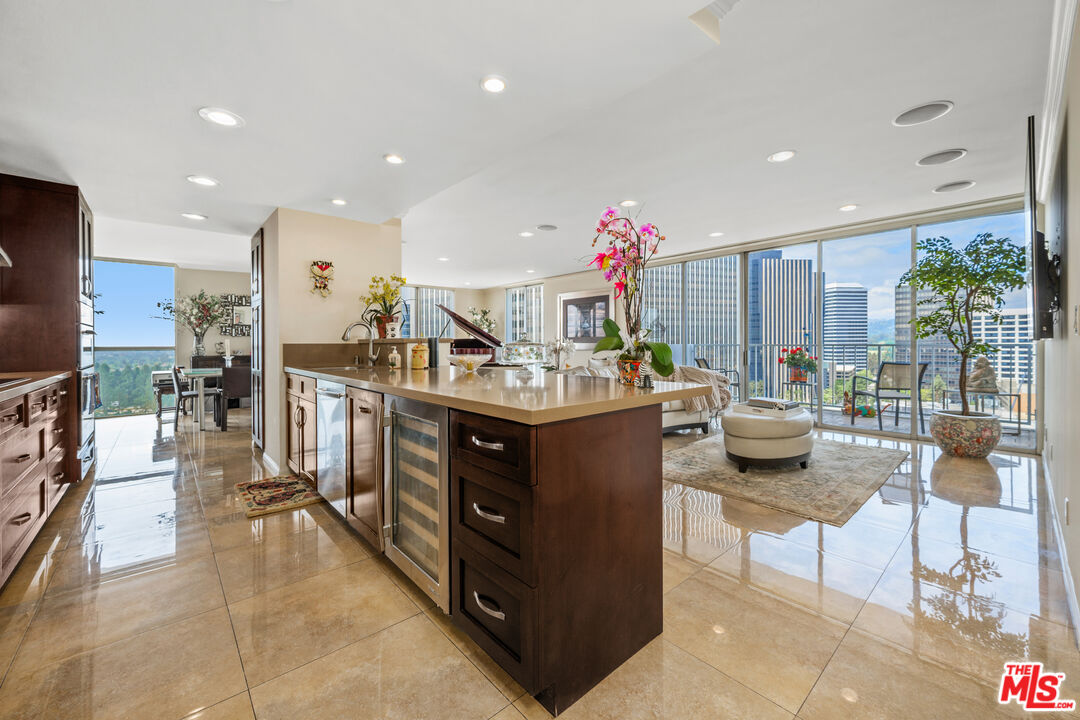 2160 Century Park Unit: 1712