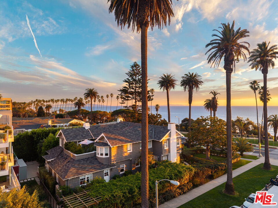 401 Ocean Ave Unit: 2