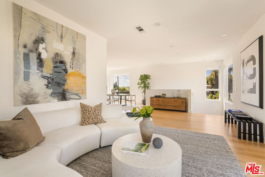 11724 Culver Blvd Unit: 12