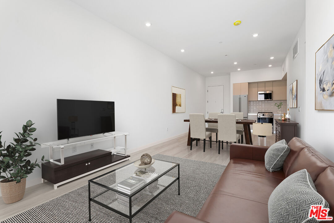 1650 Sawtelle Blvd Unit: 204