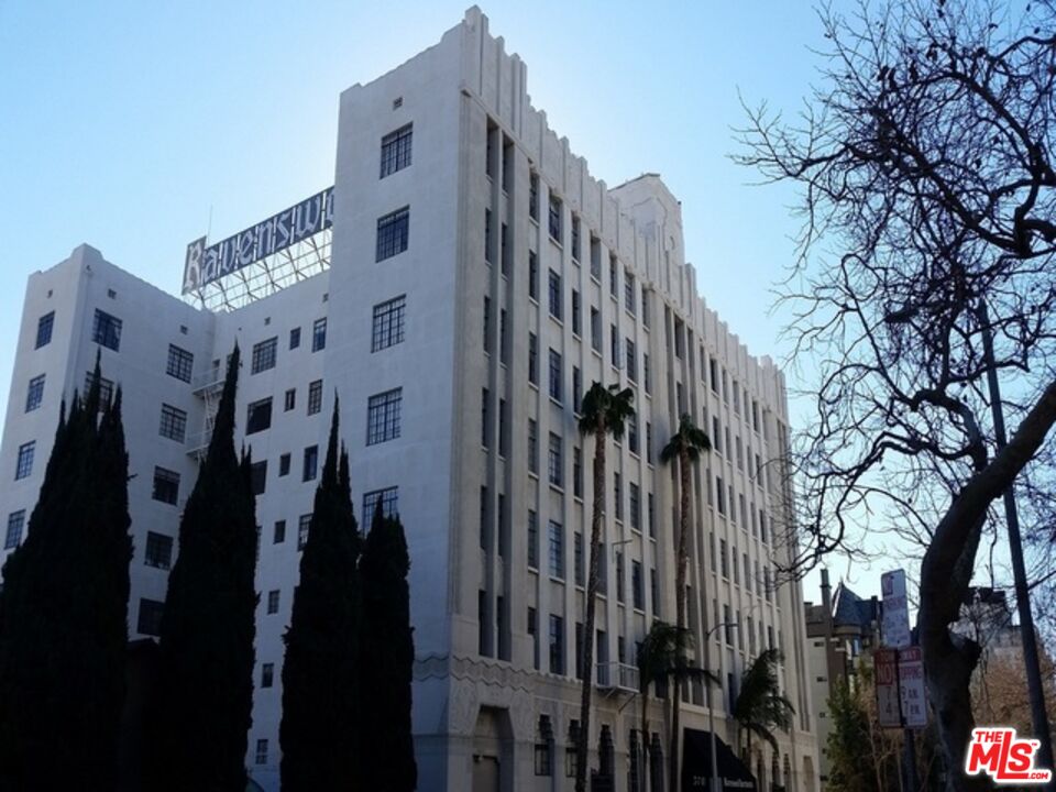 570 N Rossmore Ave Unit: 600