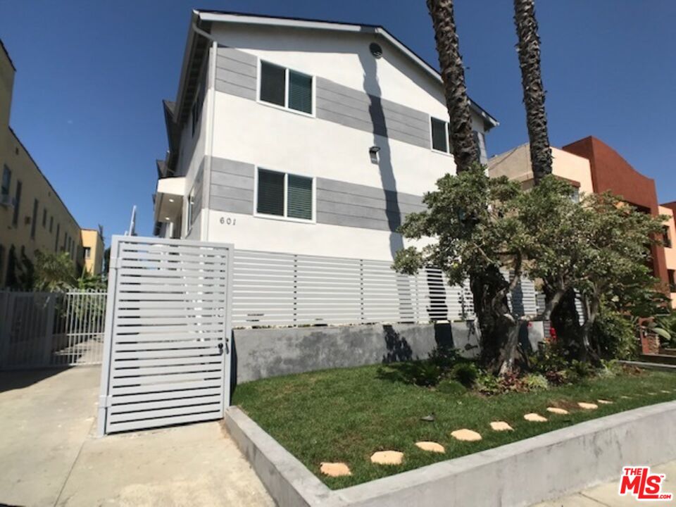 601 N Normandie Ave Unit: 6