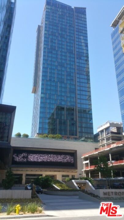 889 Francisco St Unit: 2503