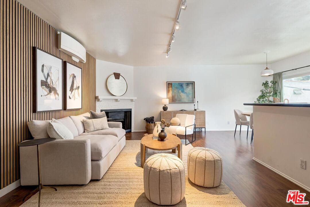 1337 Berkeley St Unit: 7