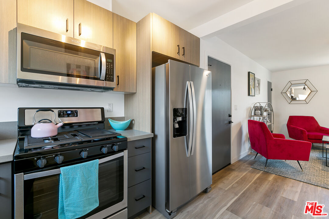 2918 HAUSER BLVD Unit: 1