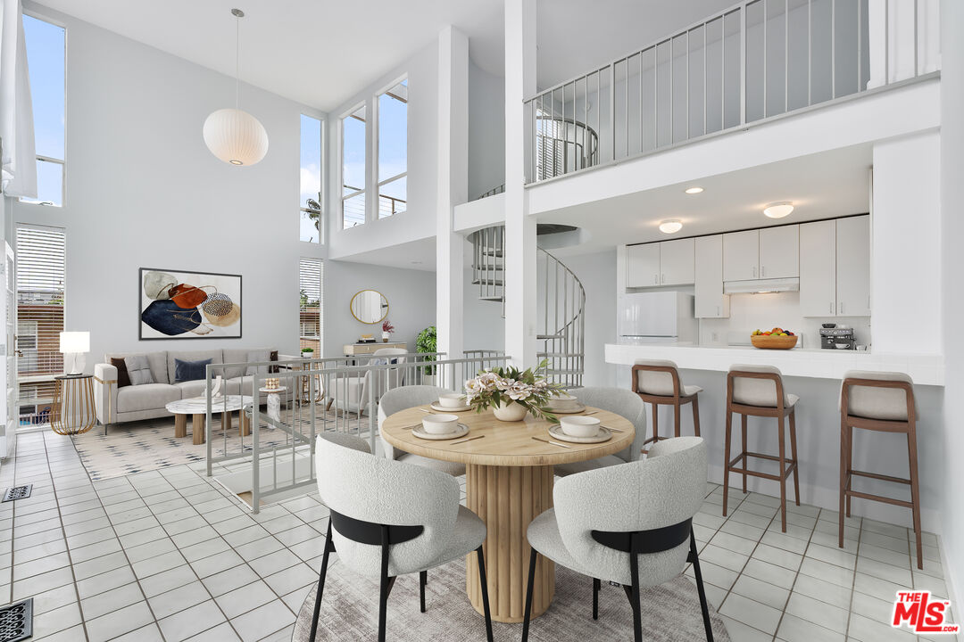 Photo of 110 Fleet St, MARINA DEL REY, CA 90292