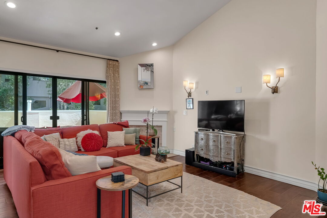 1722 Malcolm Ave Unit: 304