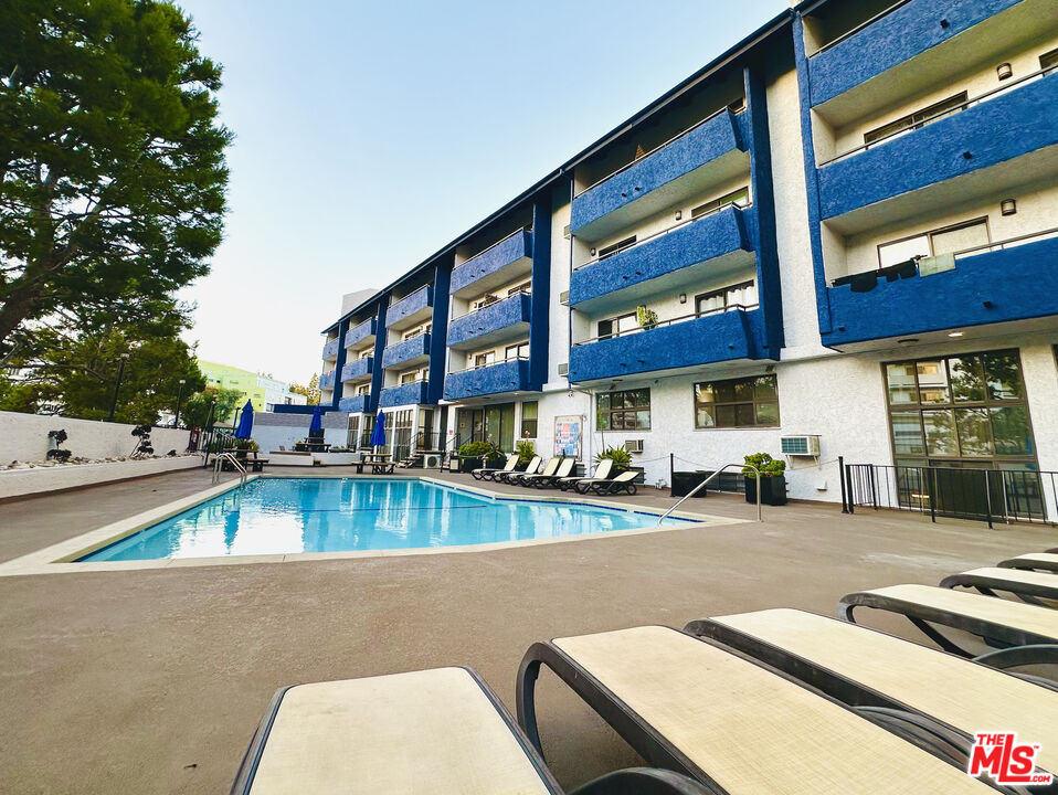 10982 Roebling Ave Unit: 466