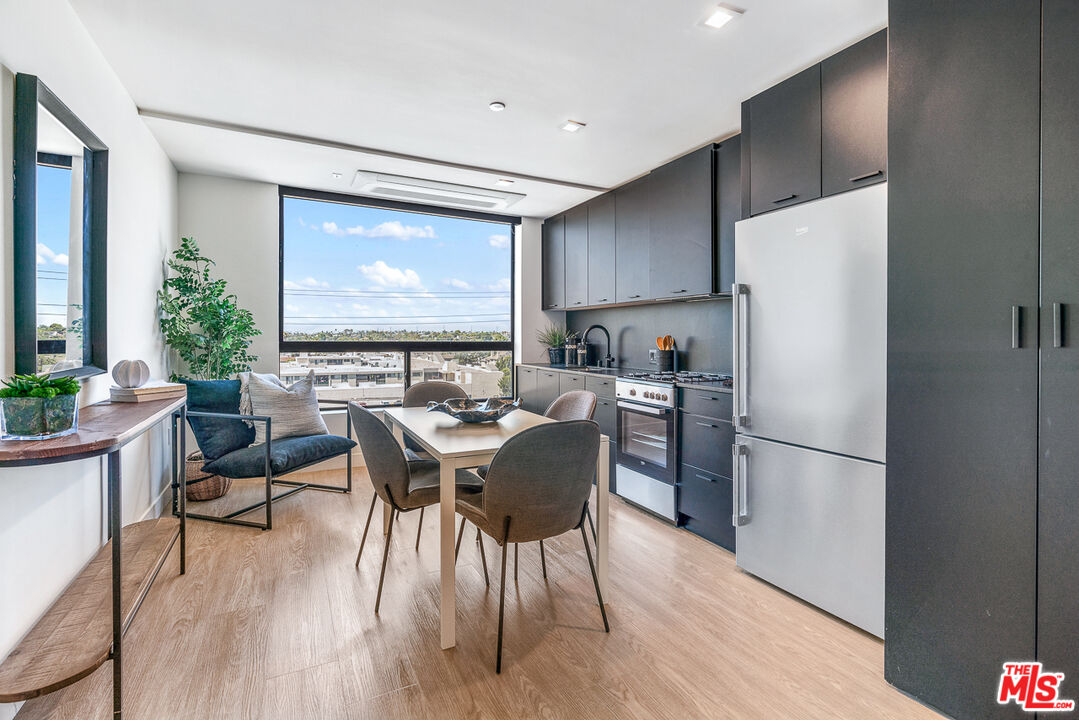 3688 Overland Ave Unit: 543