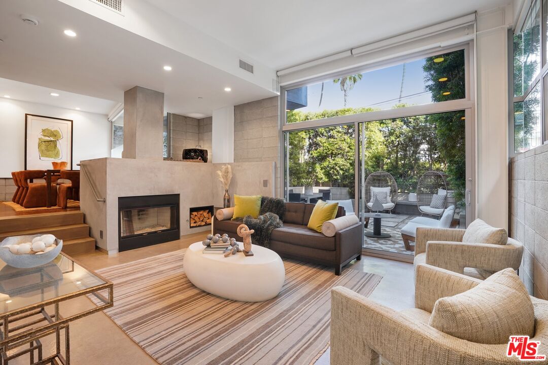 639 Pacific St Unit: A