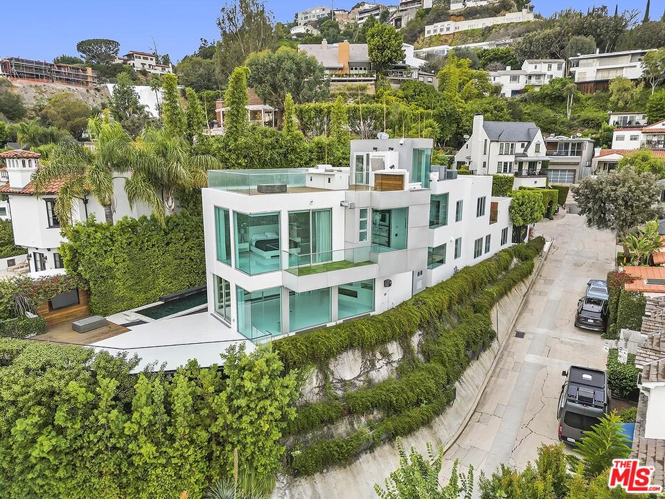 1377 Miller Pl Unit: A