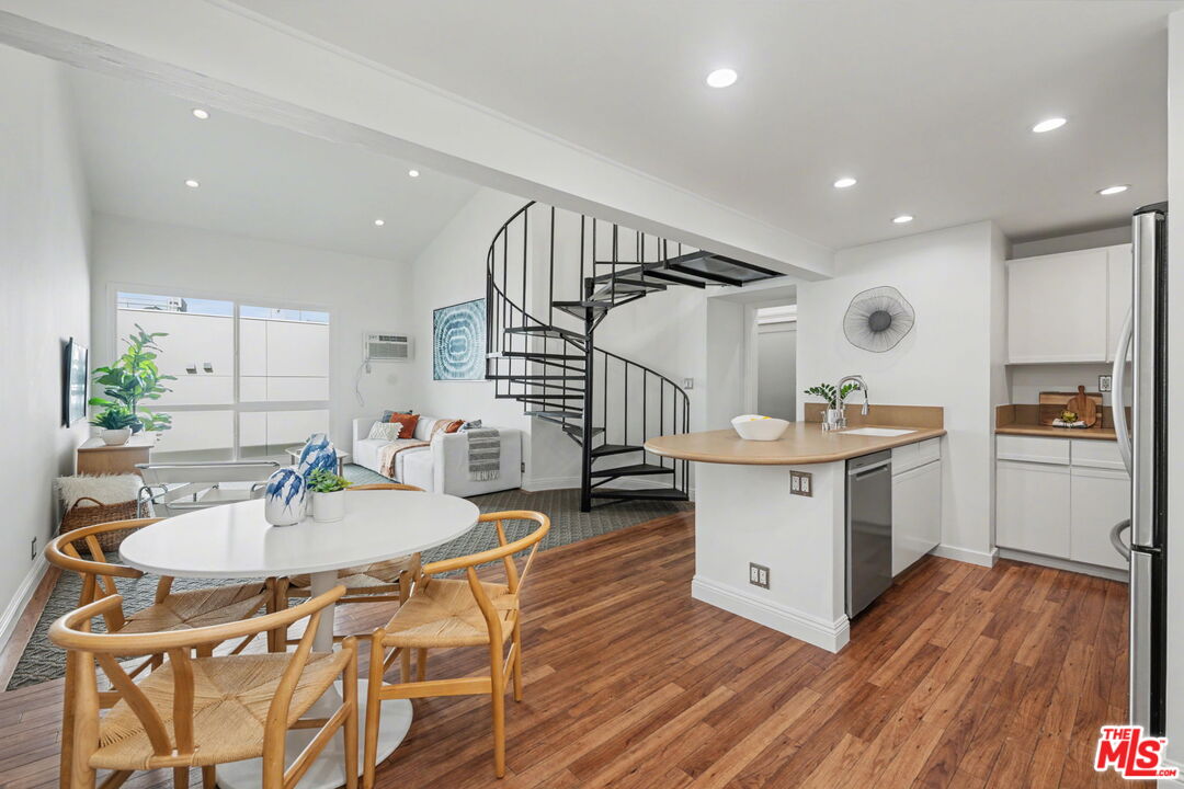 1440 Veteran Ave Unit: 531