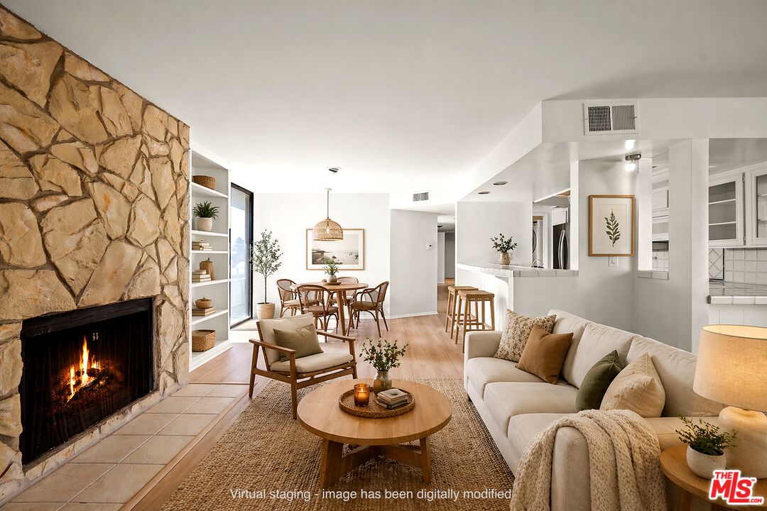 Photo of 15480 Antioch St, Pacific Palisades, CA 90272
