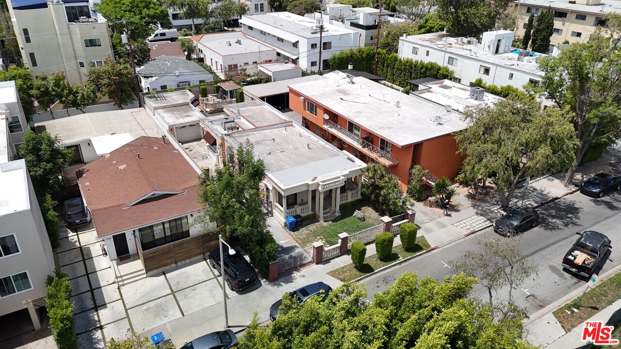 621 Westbourne Dr